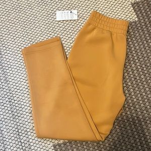 Lease the Label - Hayet Rida Collection